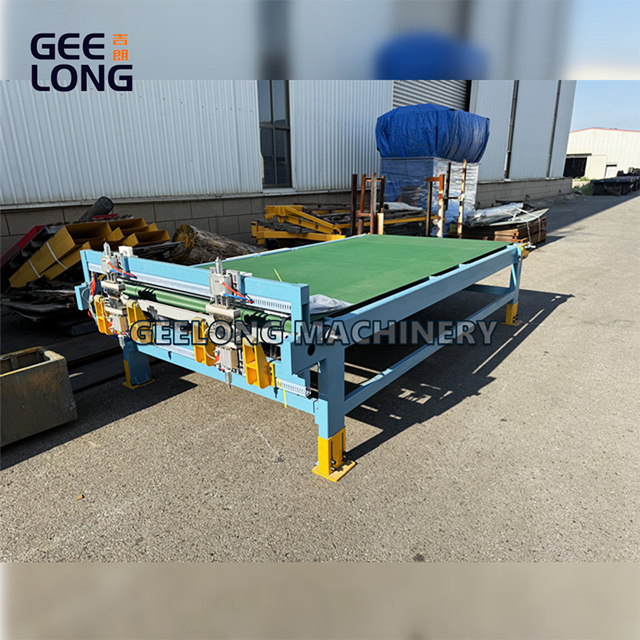 Bàn phủ màng gỗ dán tự động có hấp phụ tĩnh điện