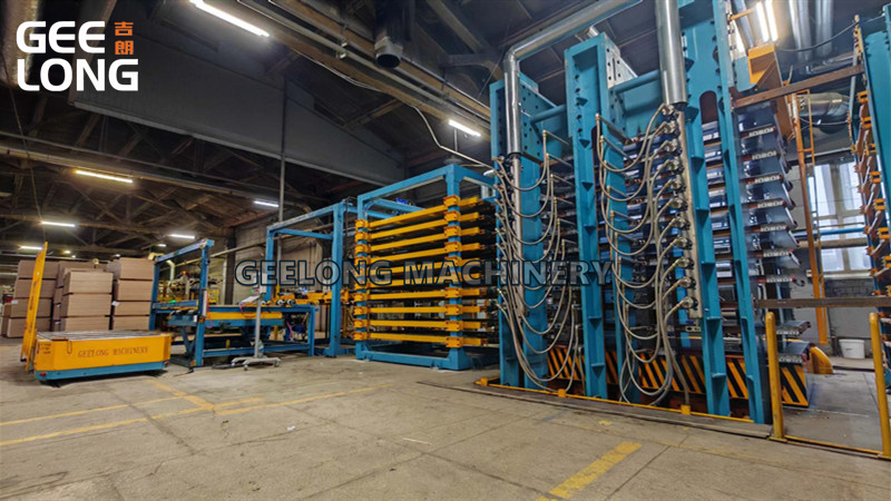 M&aacute;y &eacute;p n&oacute;ng v&aacute;n &eacute;p phủ phim (3)